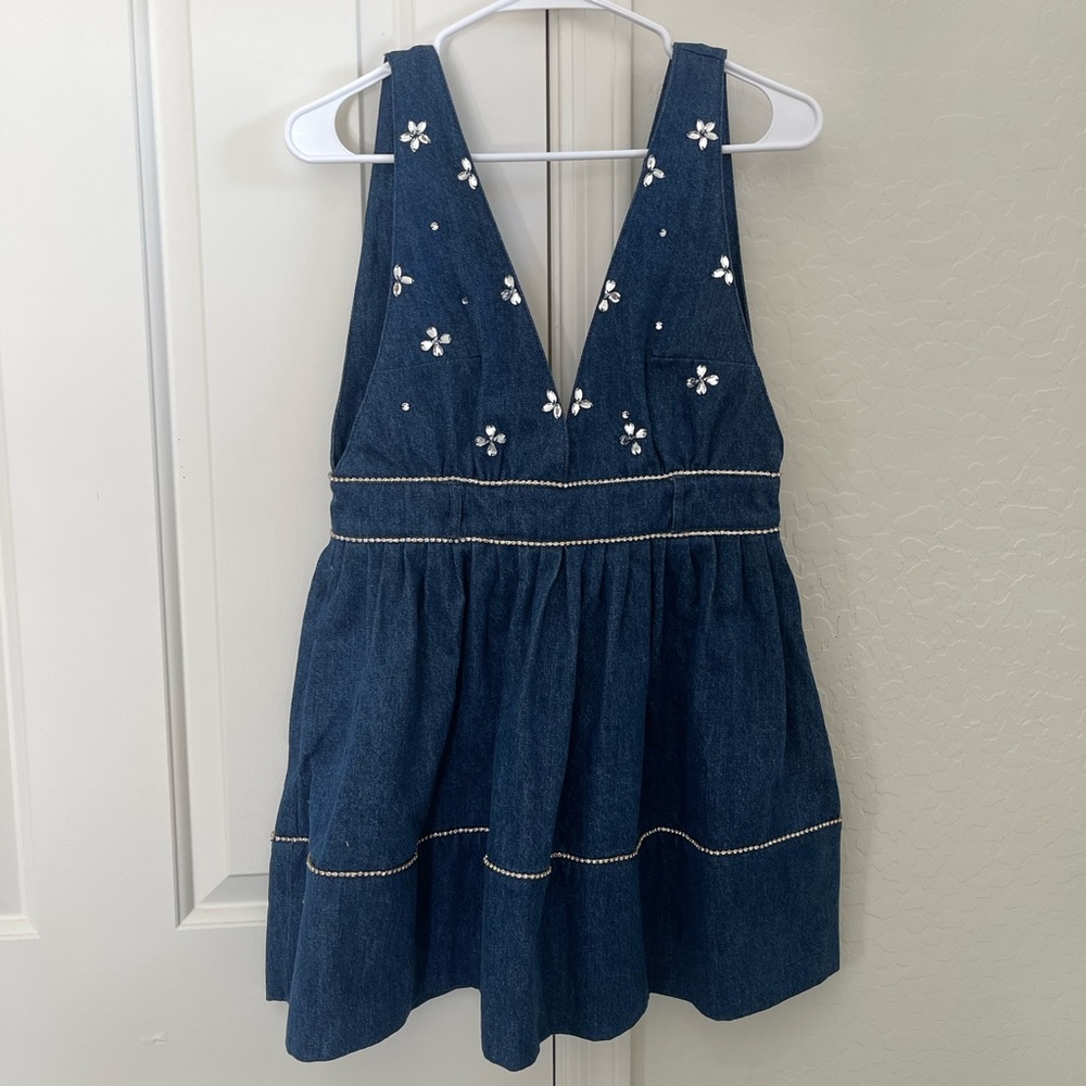 Adorable free people Jean dress 😍
